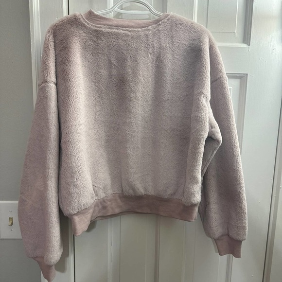 Wild fable faux fur cropped sweatshirt - Picture 3 of 3